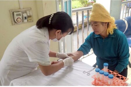 Khám sàng lọc phát hiện sớm bệnh nhân lao và các bệnh phổi tại cơ sở