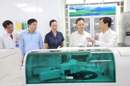 Thứ trưởng Bộ Y tế Nguyễn Tri Thức: Chuyển đổi số Y tế tại Lào Cai là để chính người dân được hưởng lợi