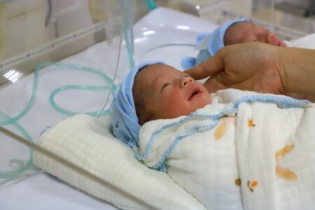 Tầm quan trọng của việc chăm sóc trẻ sinh non và Ngày Thế giới vì trẻ sinh non